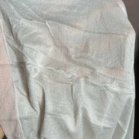 Givenchy Body Gleamers Superbe Shimmery Sheer Leg Control Top Pantyhose size C - Picture 10 of 14